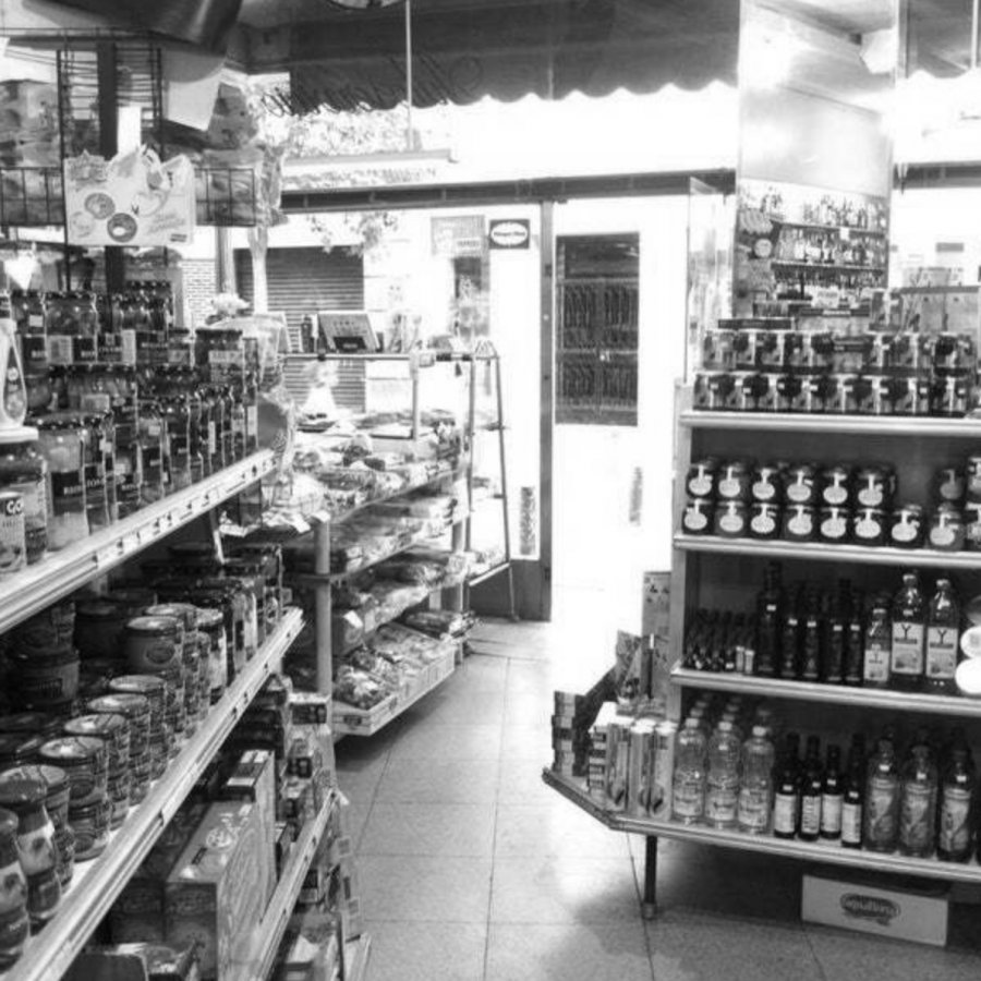 Autoservicio Tres Cruces